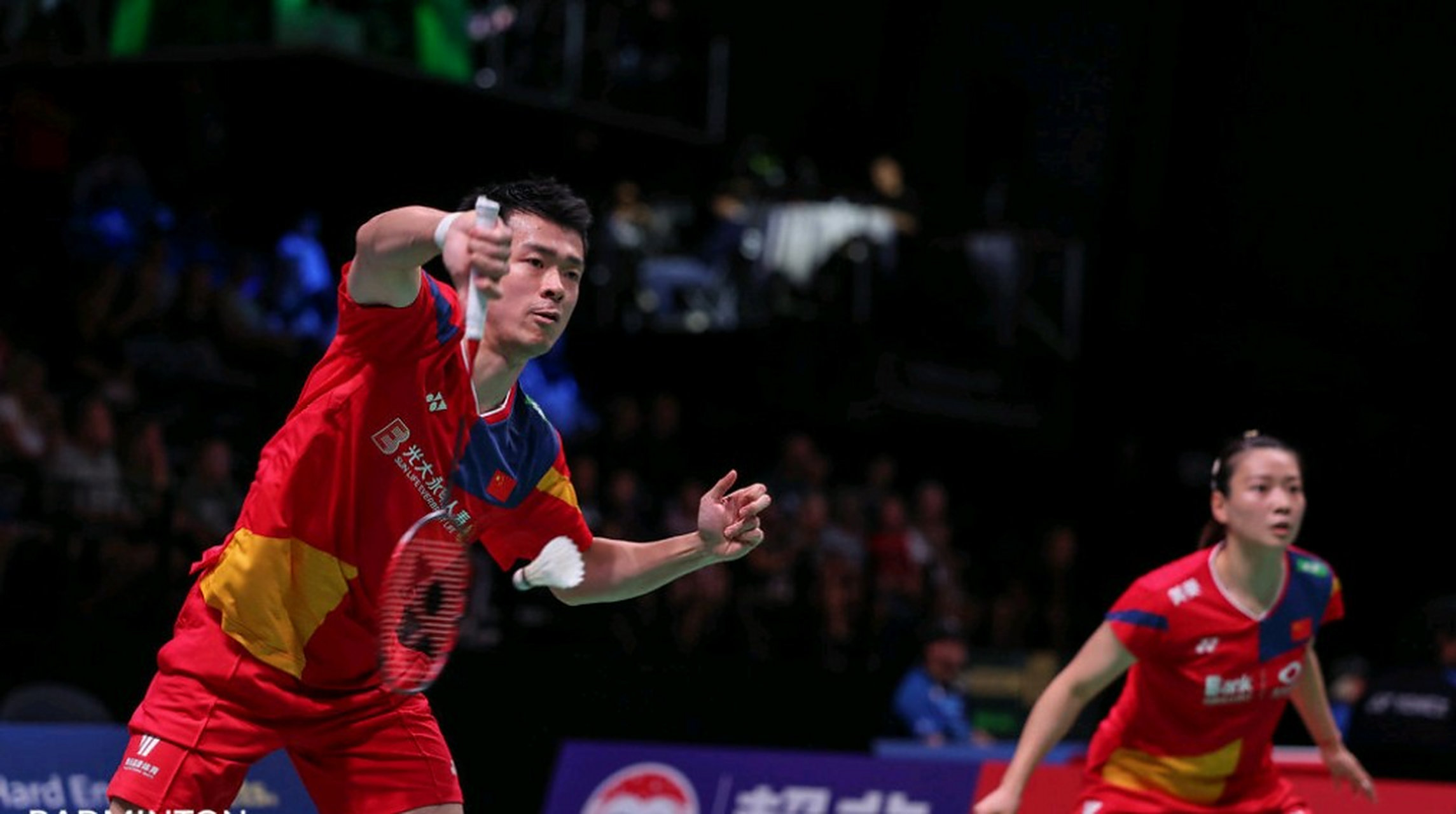 与红土赛场 与红土赛场