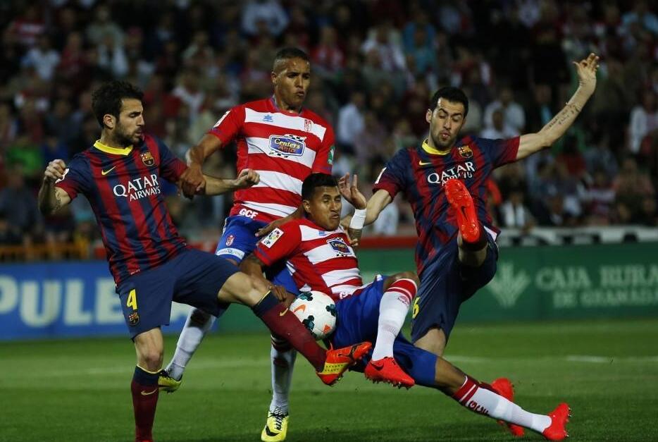 红土比赛中 红土比赛中