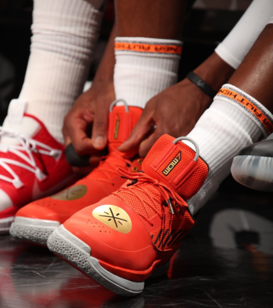 型边锋换下 型边锋换下