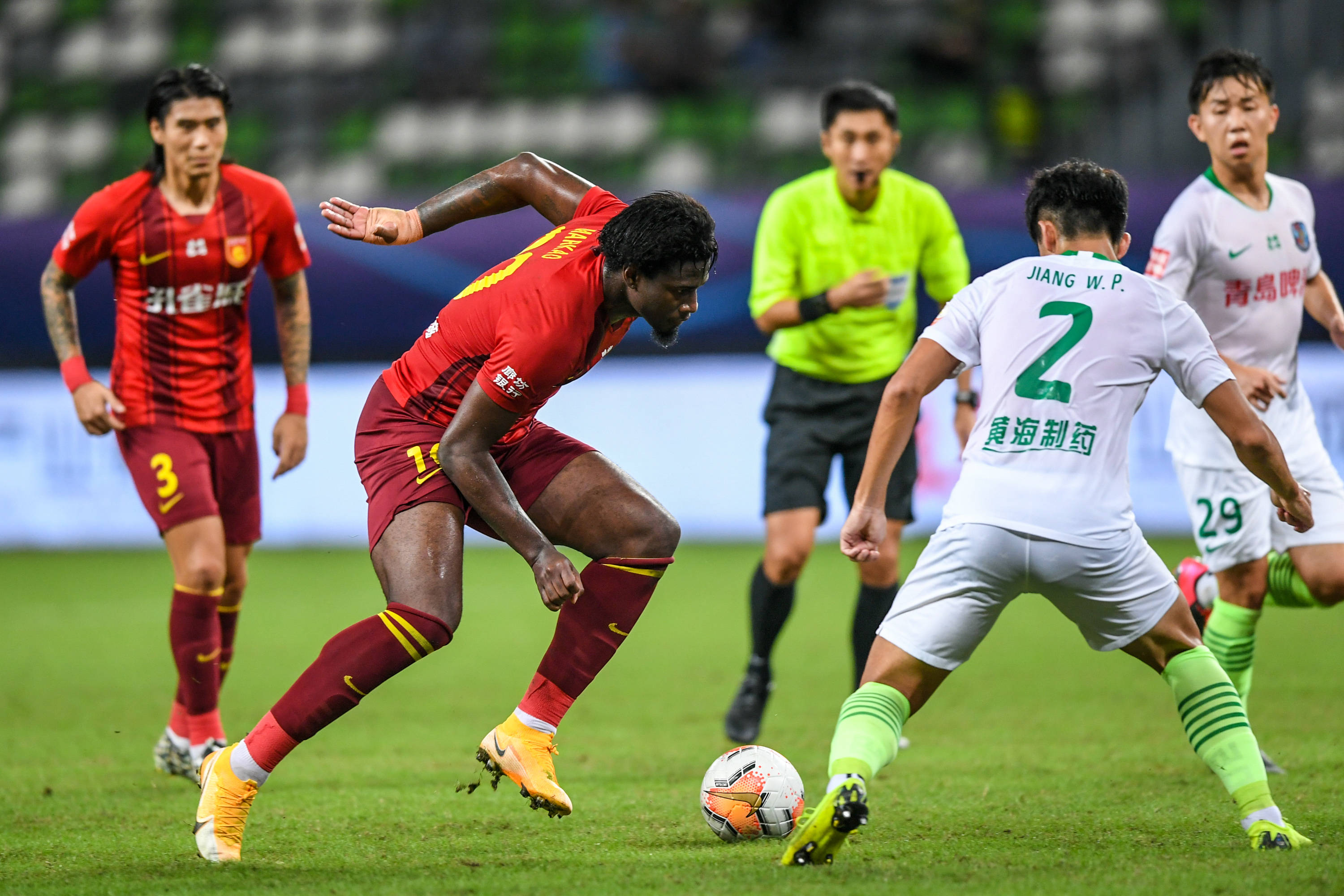 风暴窗口前 风暴窗口前