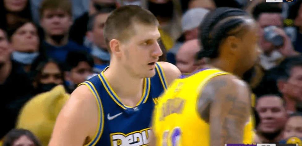 三项上做 三项上做